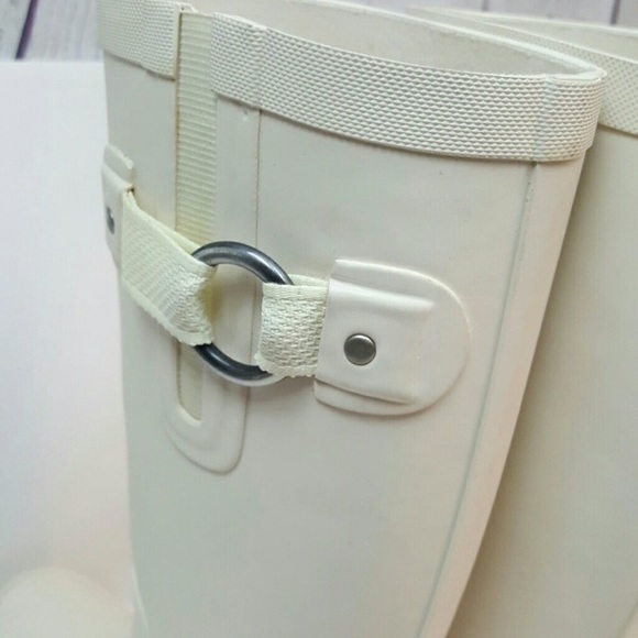 Helly Hansen white rain boots. - Picture 4 of 6